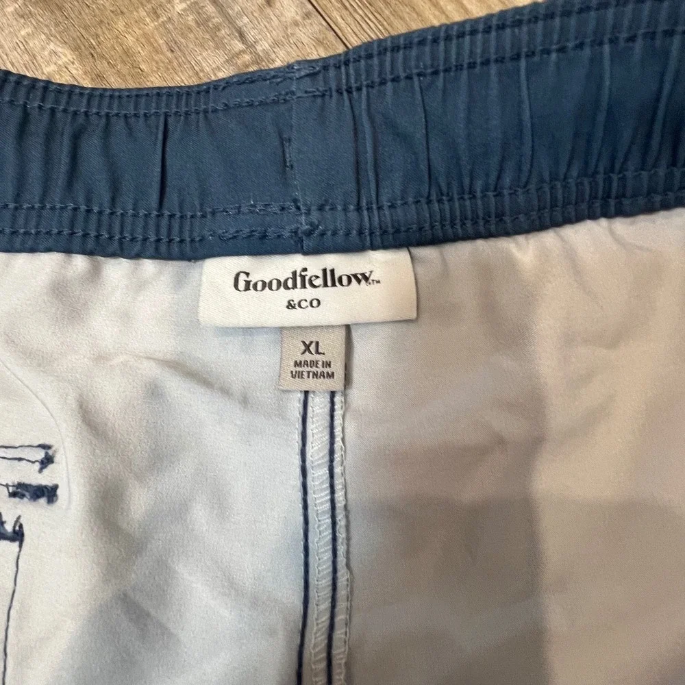 Goodfellow Mens Swim Trunks 4-Way Stretch Striped Blue XL NWT